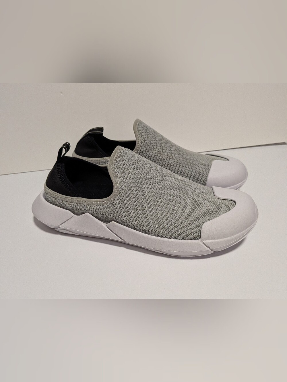 Muvez Men's grey meh slip -on Dual Sole Indoor Outdoor Slippers Size 10